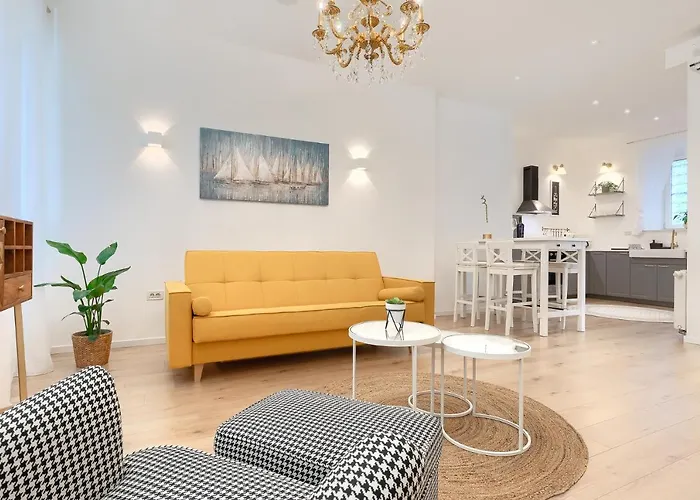 Calafati Apartment With Free Private Parking