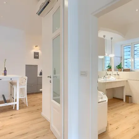 Calafati Apartment With Free Private Parking Rijeka Extérieur photo